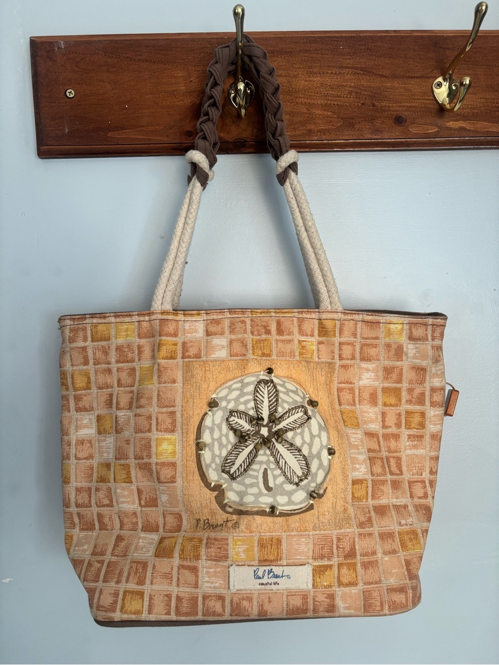 Tote Bag with Sand Dollar Accent - Unknown Brand